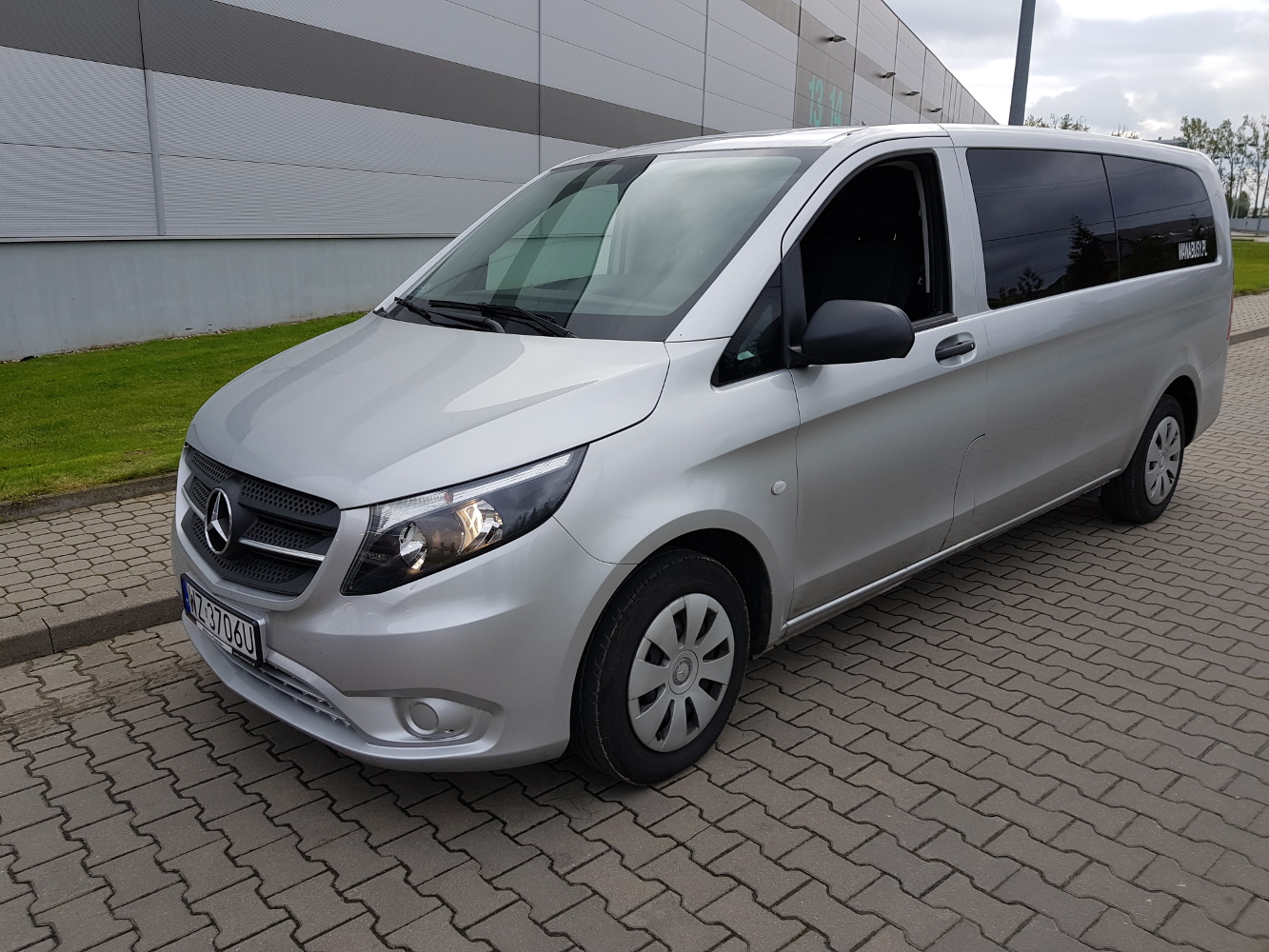 Mercedes Viano van Rental Warsaw