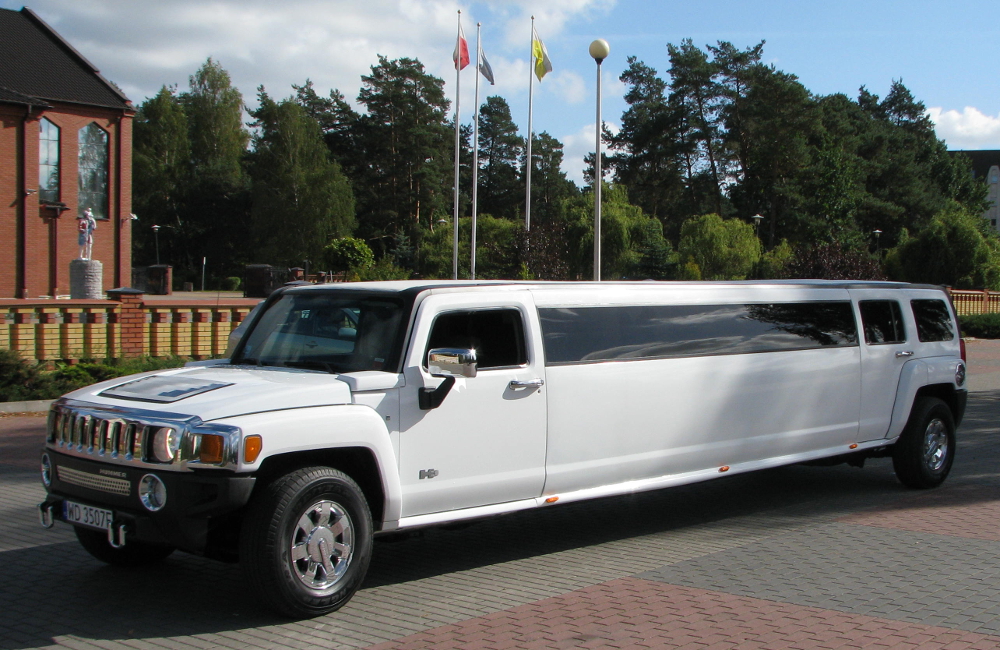 10 passenger Hummer
                        stretch limousine hire Warsaw